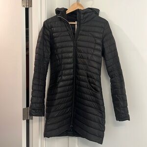 LULULEMON PUFFER JACKET - SIZE 6 - VERY LOVED/USED - BLACK